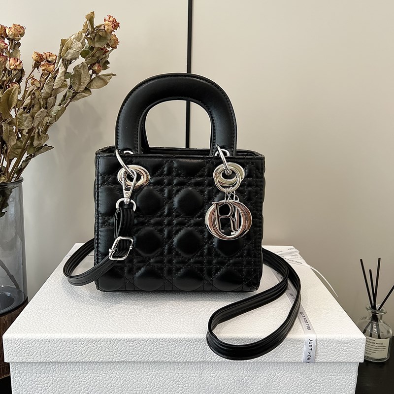 【王妃轻奢系列】戴妃包轻奢单肩通勤斜挎包女士时尚英伦包高级感