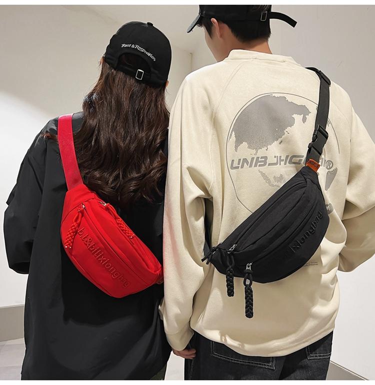 ins风斜挎胸包女户外时尚休闲饺子包电动车挂包情侣百搭网红腰包