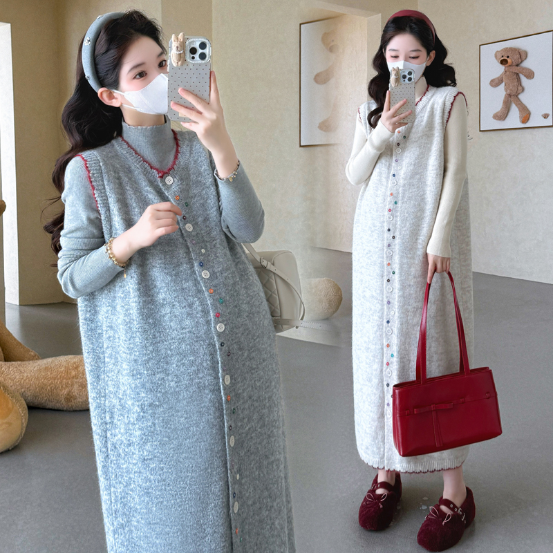 时髦孕妇新款针织七彩开扣毛衣马甲裙半高领针织打底网红款两件套