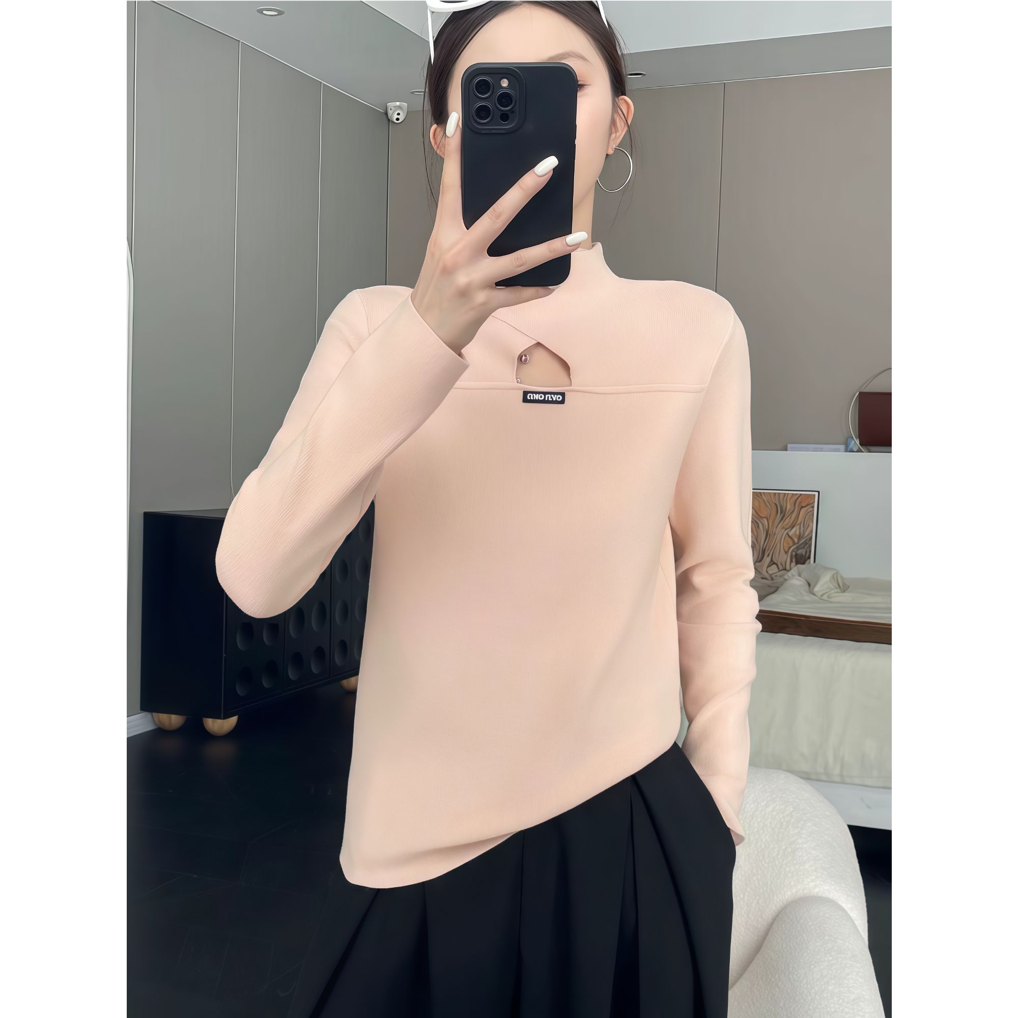 半高领胸前镂空针织衫女秋冬季设计感小众打底修身毛衣长袖上衣