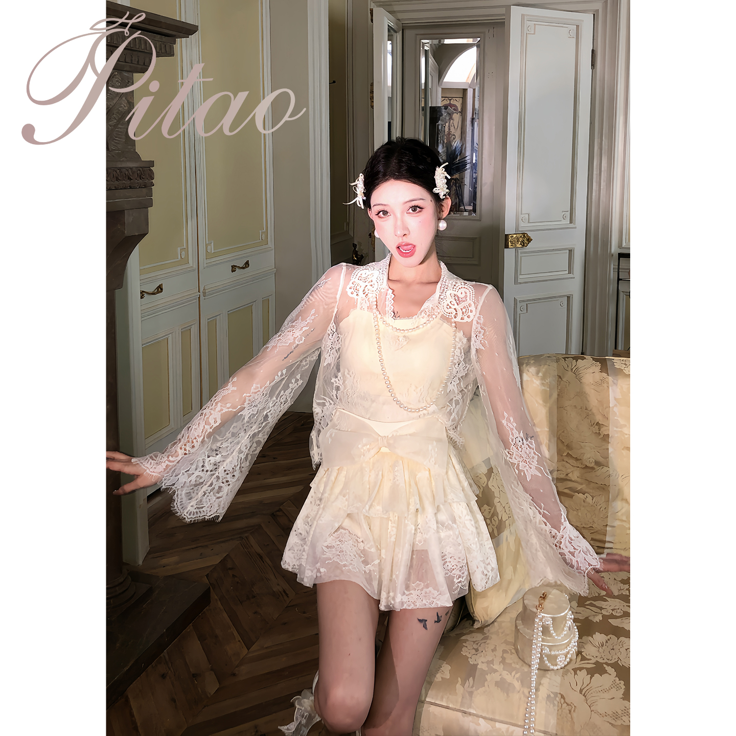 杜屁屁桃PITAO 原创【恋爱告白】时尚气质长袖百搭蕾丝上衣重工半裙