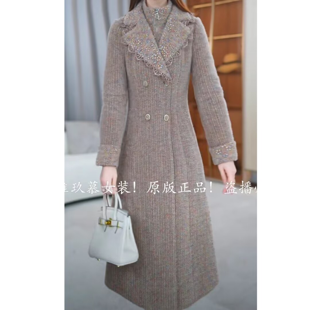 2025年冬季新款女士简约显瘦加厚保暖时尚通勤两件套套装M-4XL