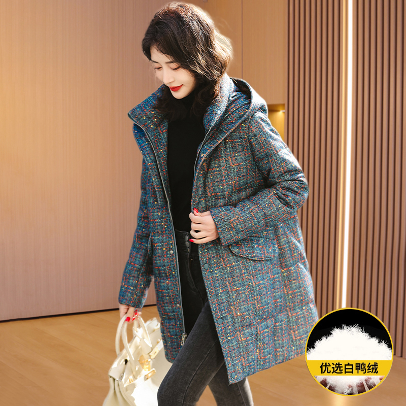 九江丝绒羽绒服女秋冬2025新款洋气时尚独特别致高端奢华品牌外套