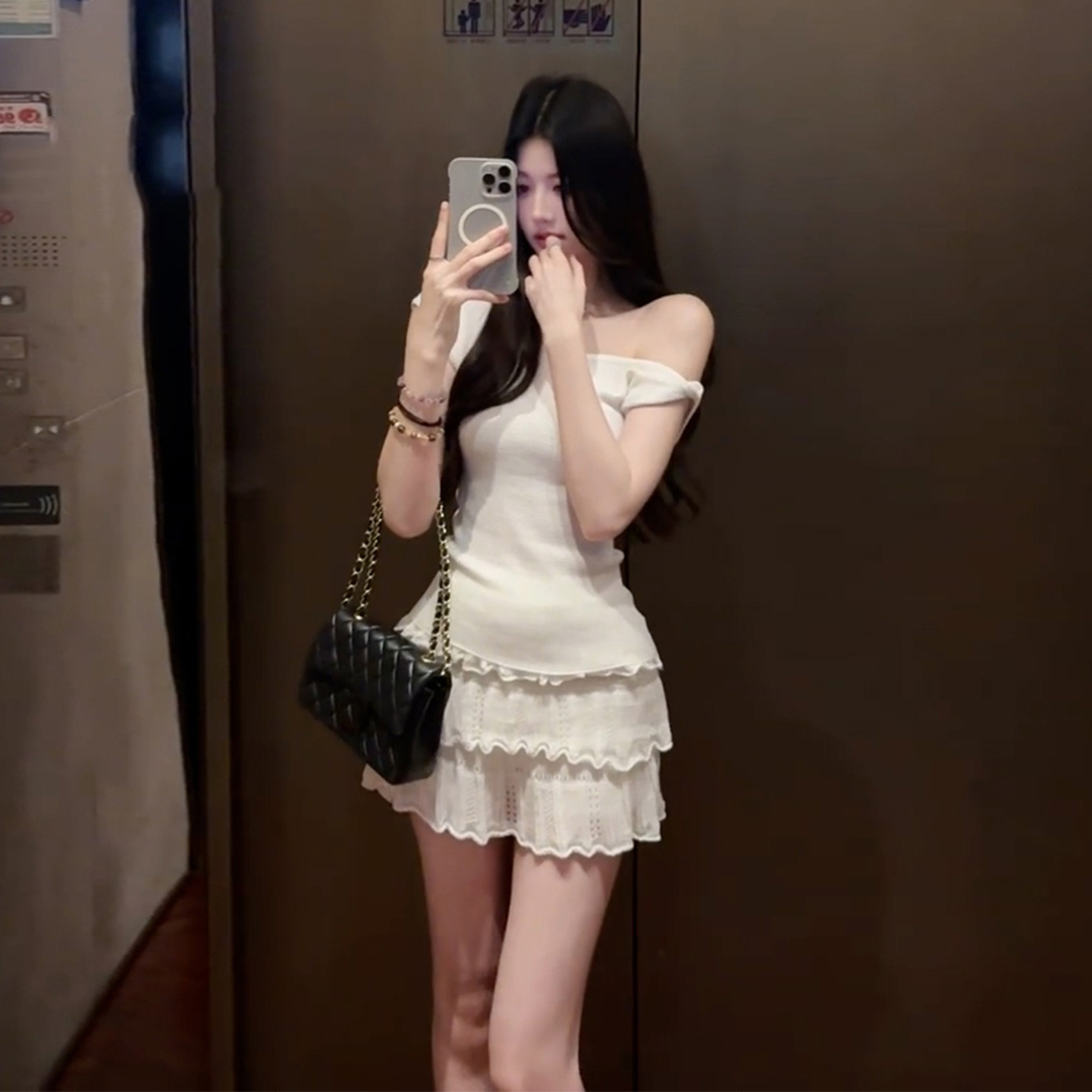 2025新款纯欲风miu系穿搭一整套白色连衣裙子女夏季露肩套装短裙