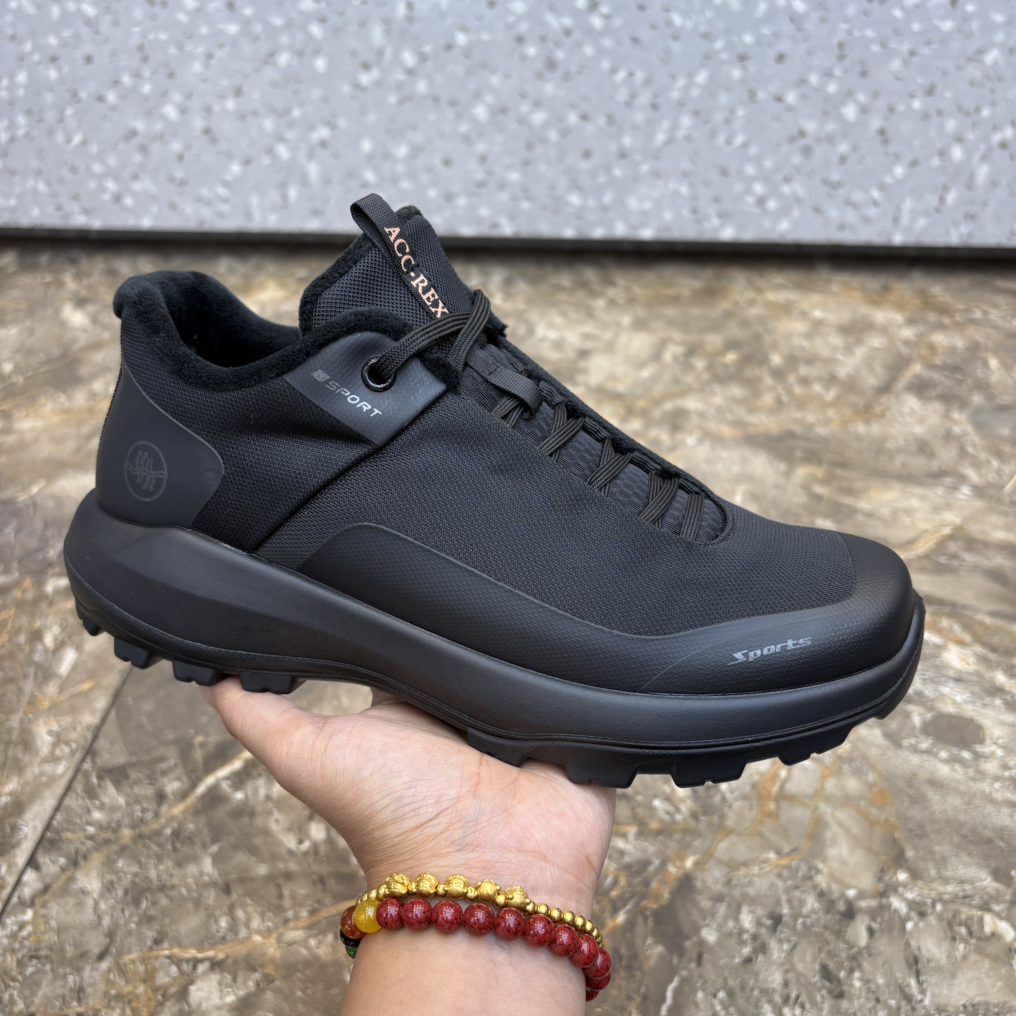 广州高品质男鞋轻便舒适休闲男鞋单鞋棉鞋百搭系带鞋子黑色鞋子男