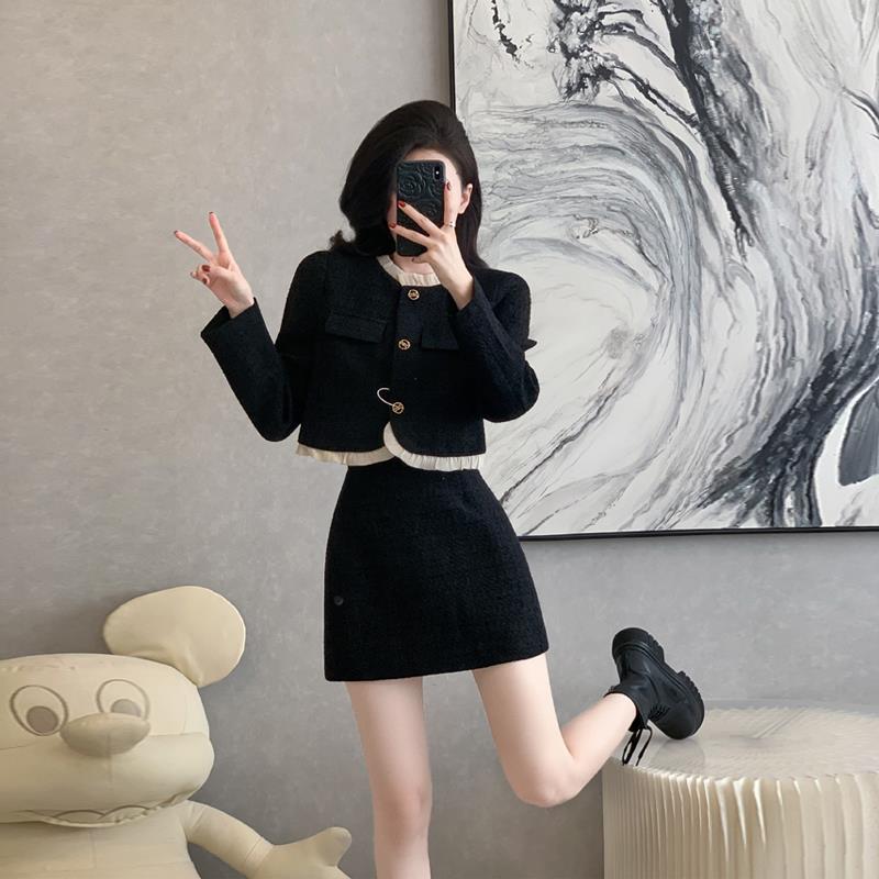 维多利亚小香风时尚套装女秋冬新款高端气质千金洋气木耳边外套短