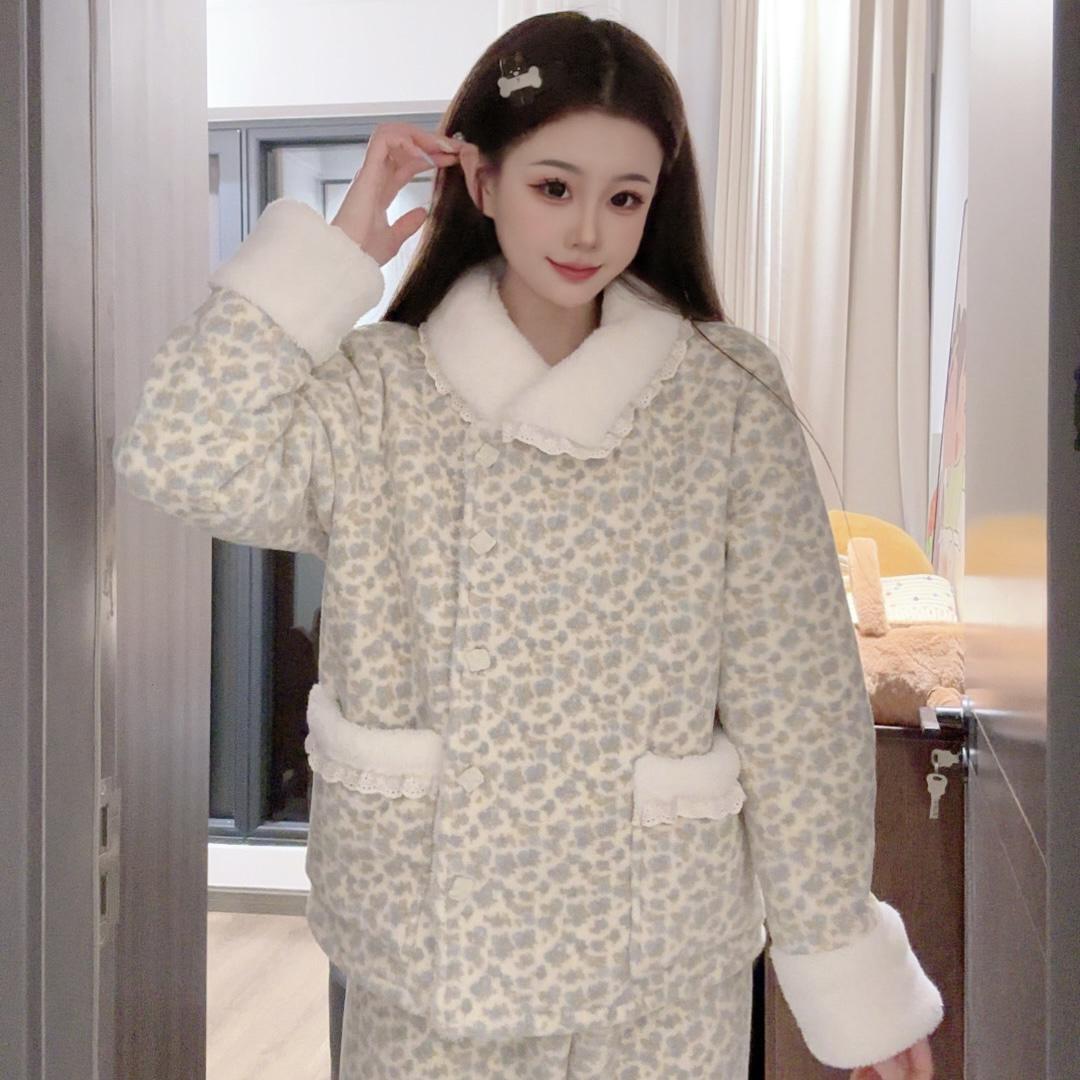 甜美碎花毛绒边珊瑚绒睡衣女秋冬季新款加厚保暖家居服套装可外穿