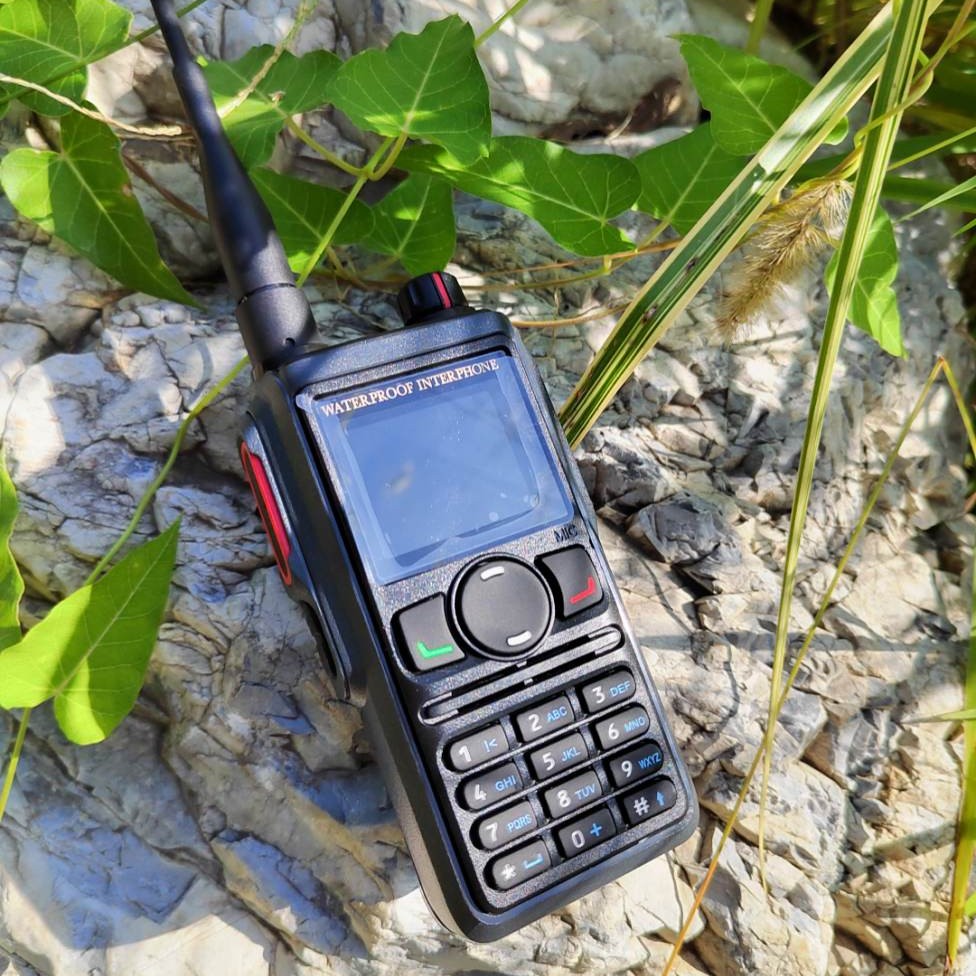 金诺天隆8800G防水蓝牙GPS定位三显户外登山越野救援实用对讲机