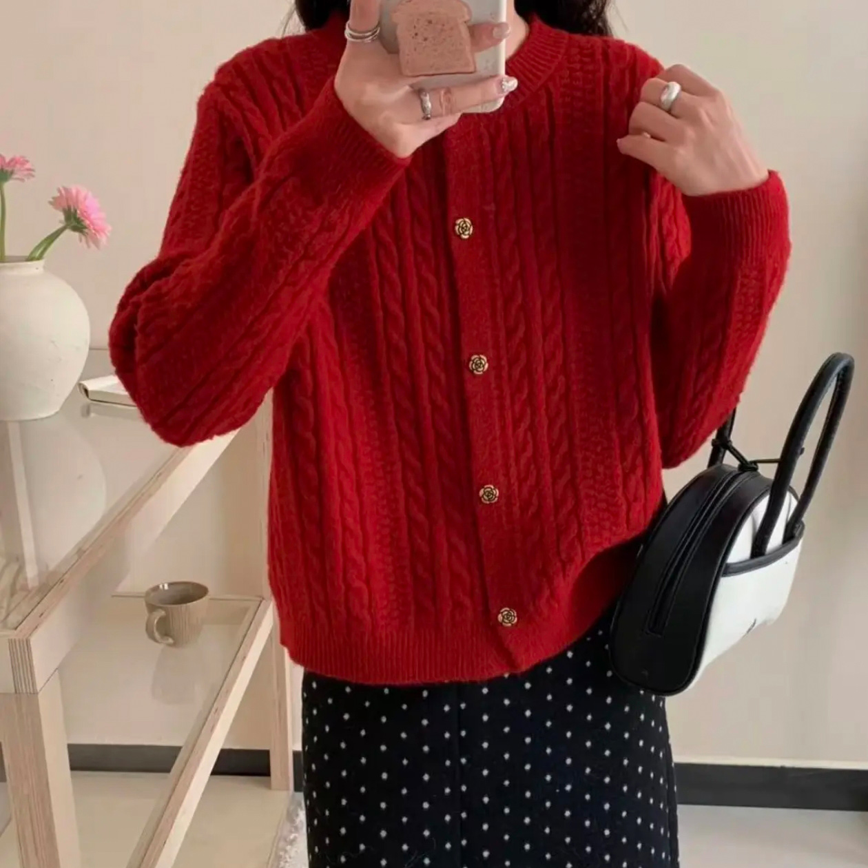 长袖女毛针织衫针织圆领时尚小麻花短款百搭宽松型针织衫秋冬