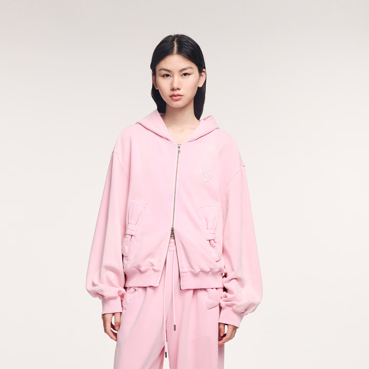 UOOYAA/乌丫2025冬季新款「奇幻精灵」蝴蝶结水洗连帽卫衣外套9163