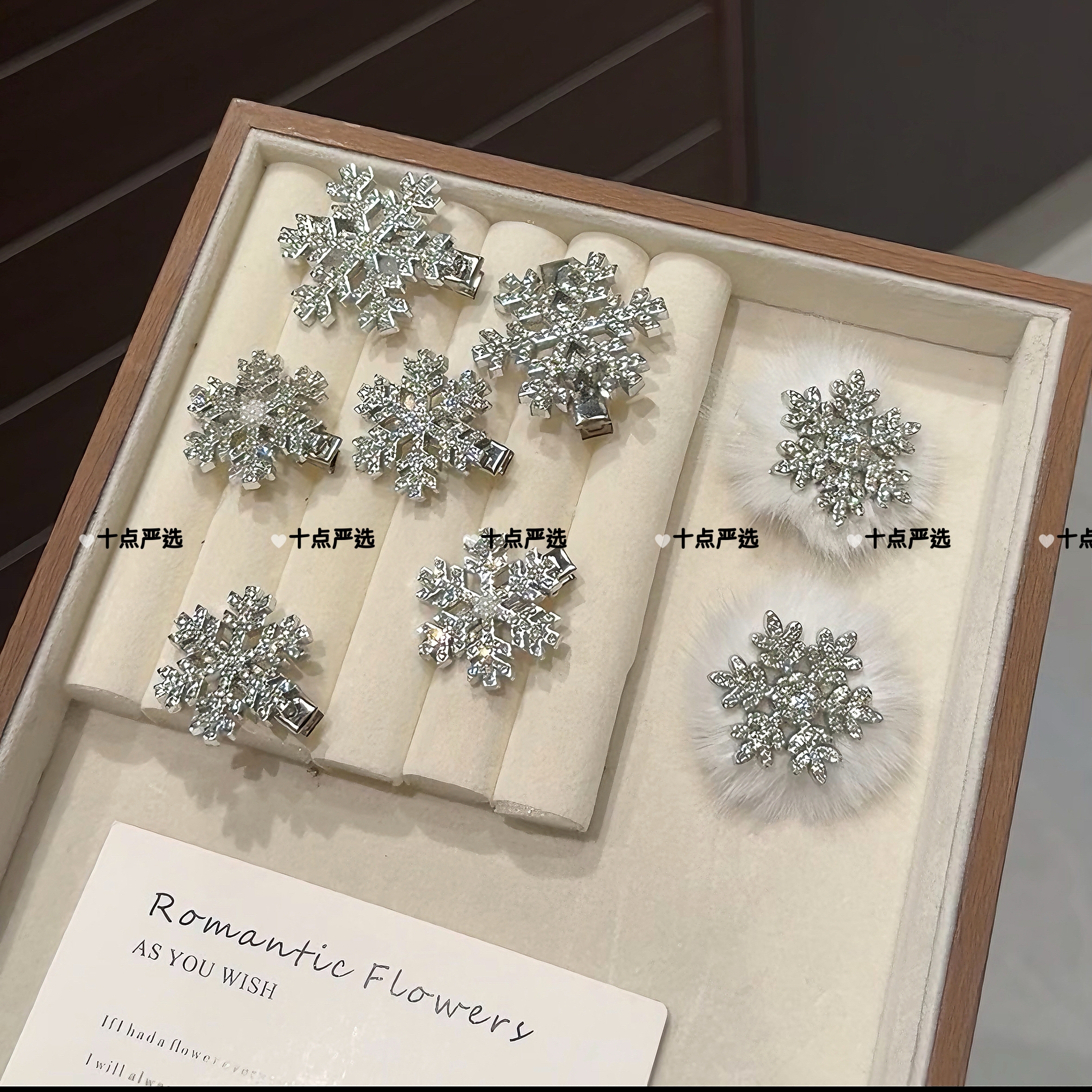 冬日少女甜美雪花精致发夹圣诞清冷贵气闪钻可爱边夹饰品星星头饰