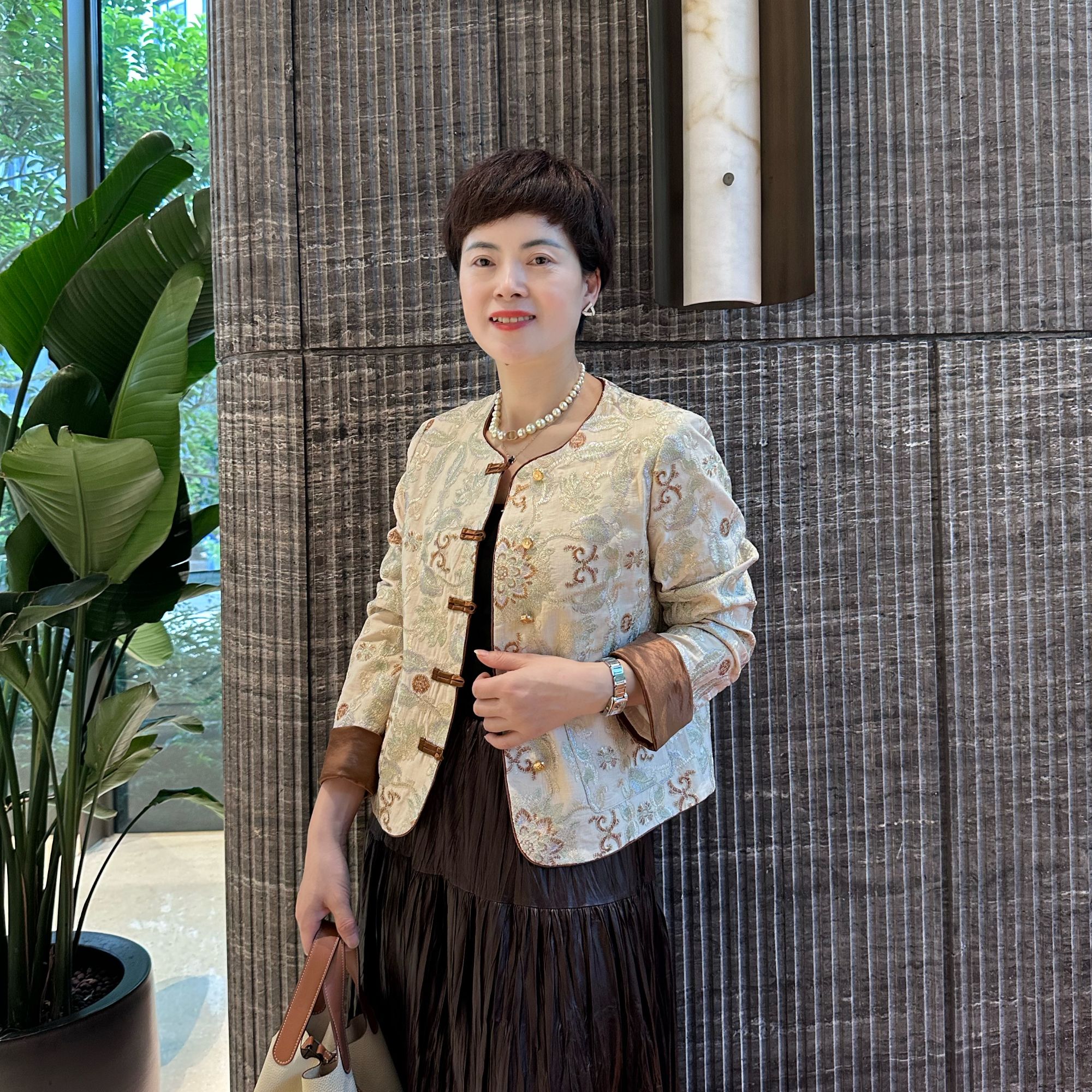 女圆领国风正肩短款早秋短外套秋季气质新中式