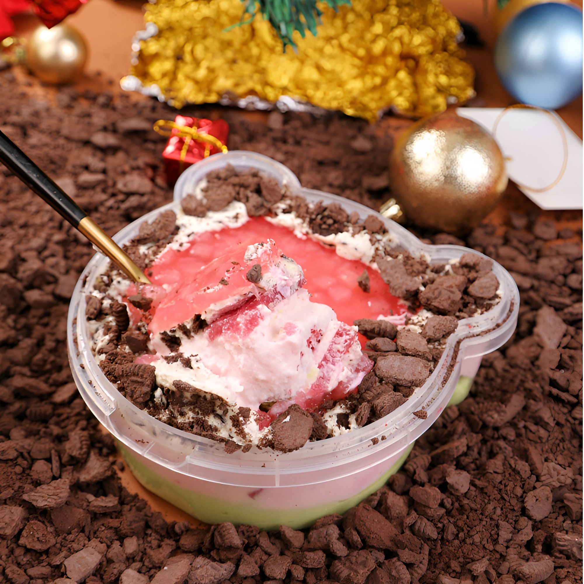 纯手工低甜蛋糕盒子动物奶油纯脂巧克力奶皮子坚果草莓甜品爆浆