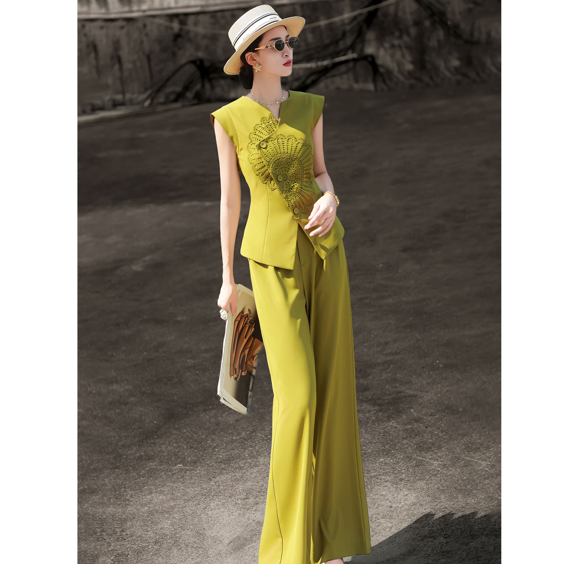 〈纪朵研〉1142夏季新款高级感蕾丝拼接不对称西装上衣阔腿裤套装