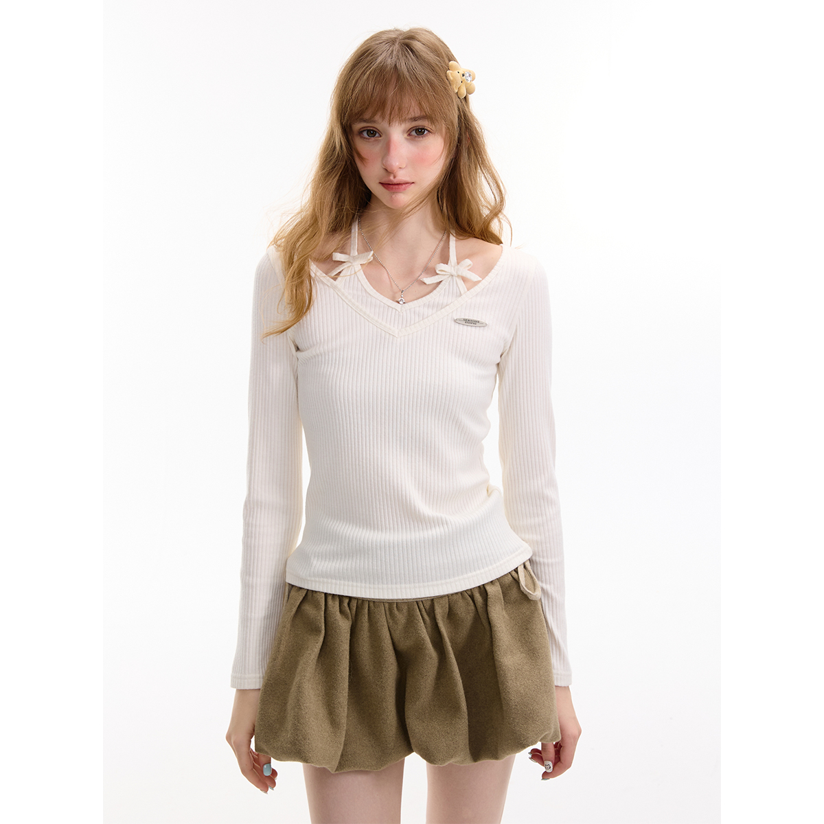 ziziFei秋冬季设计感蝴蝶结挂脖显瘦上衣白色长袖T恤针织打底衫女