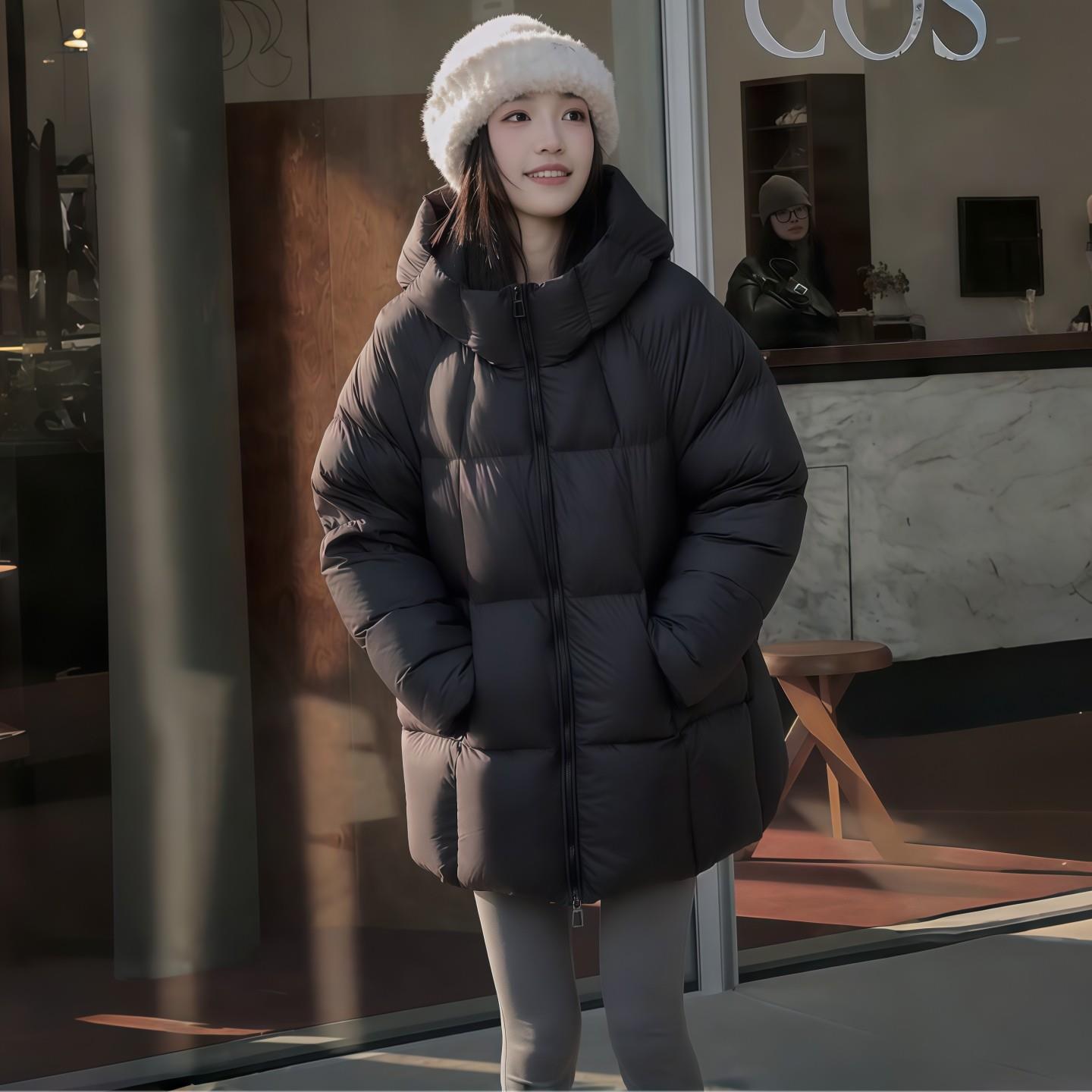 DUCURNO黑色羽绒服女中长款2025冬季新款保暖90白鸭绒连帽面包服