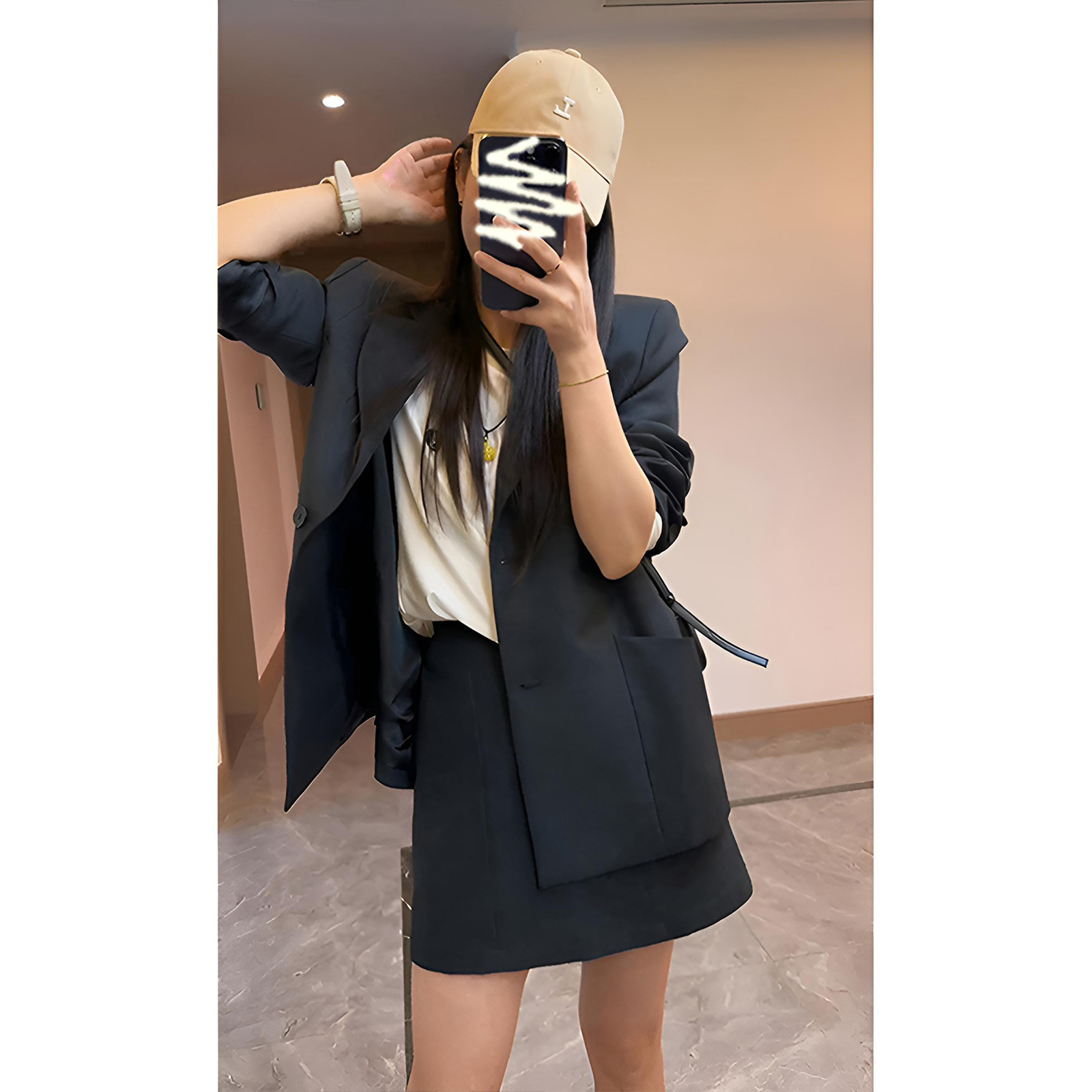 早秋新款穿搭轻职风正肩西装小西装西服外套气质别致百搭半身裙子