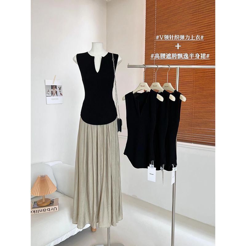 黑色深v领针织无袖背心女装夏季法式甜辣妹弧形下摆修身外穿上衣