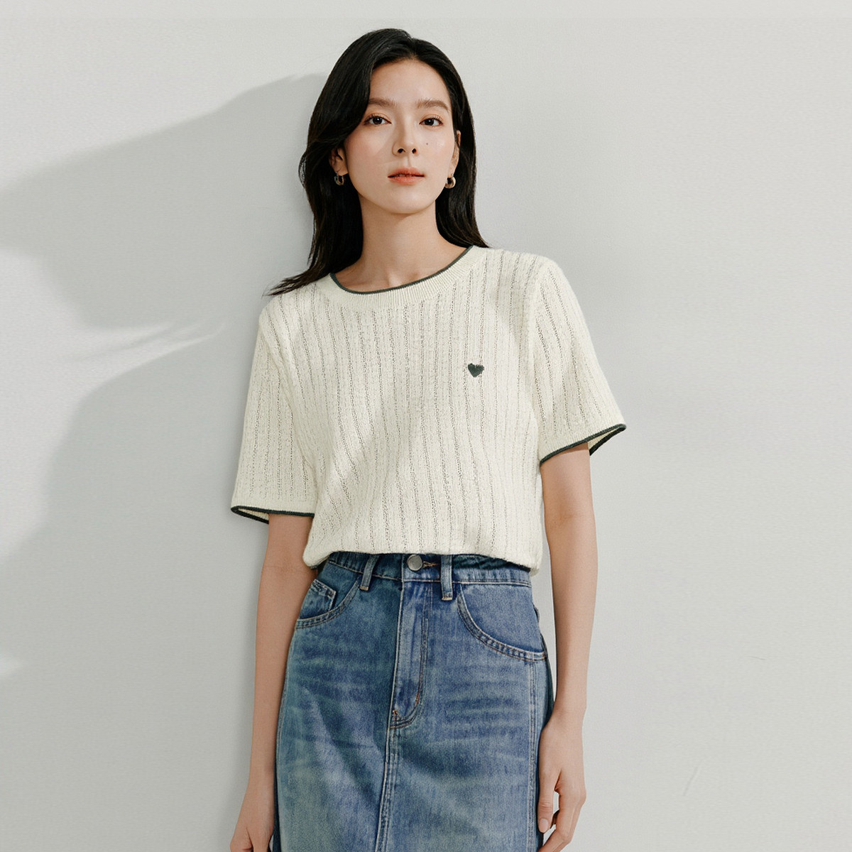 茵曼夏季薄款短袖针织衫女时尚百搭撞色圆领套头上衣