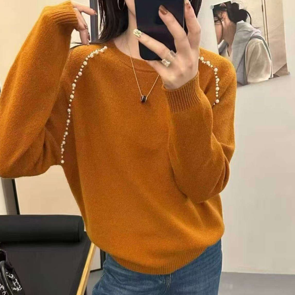冬款新款百搭钉珠圆领上衣758