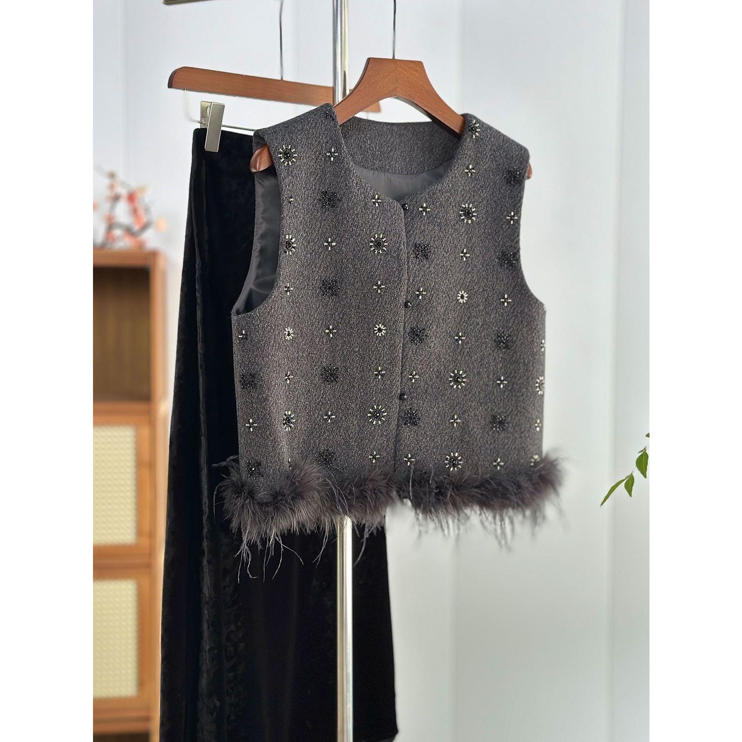 高级感灰色新中式毛呢马甲女款国风拼接上衣外穿坎肩背心女