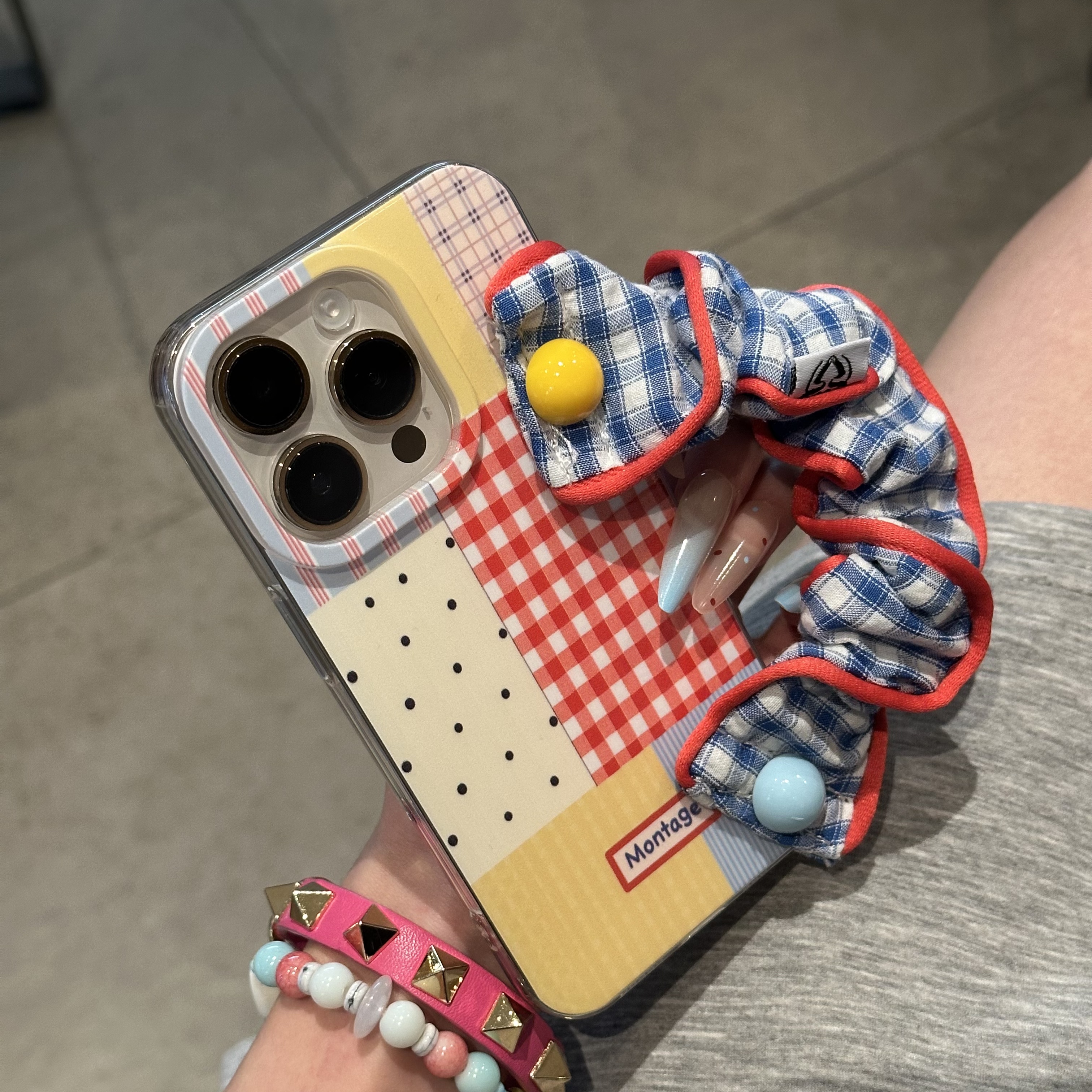 欧克里里拼接格纹腕带挂绳适用苹果16手机壳双层华为vivo小米oppo