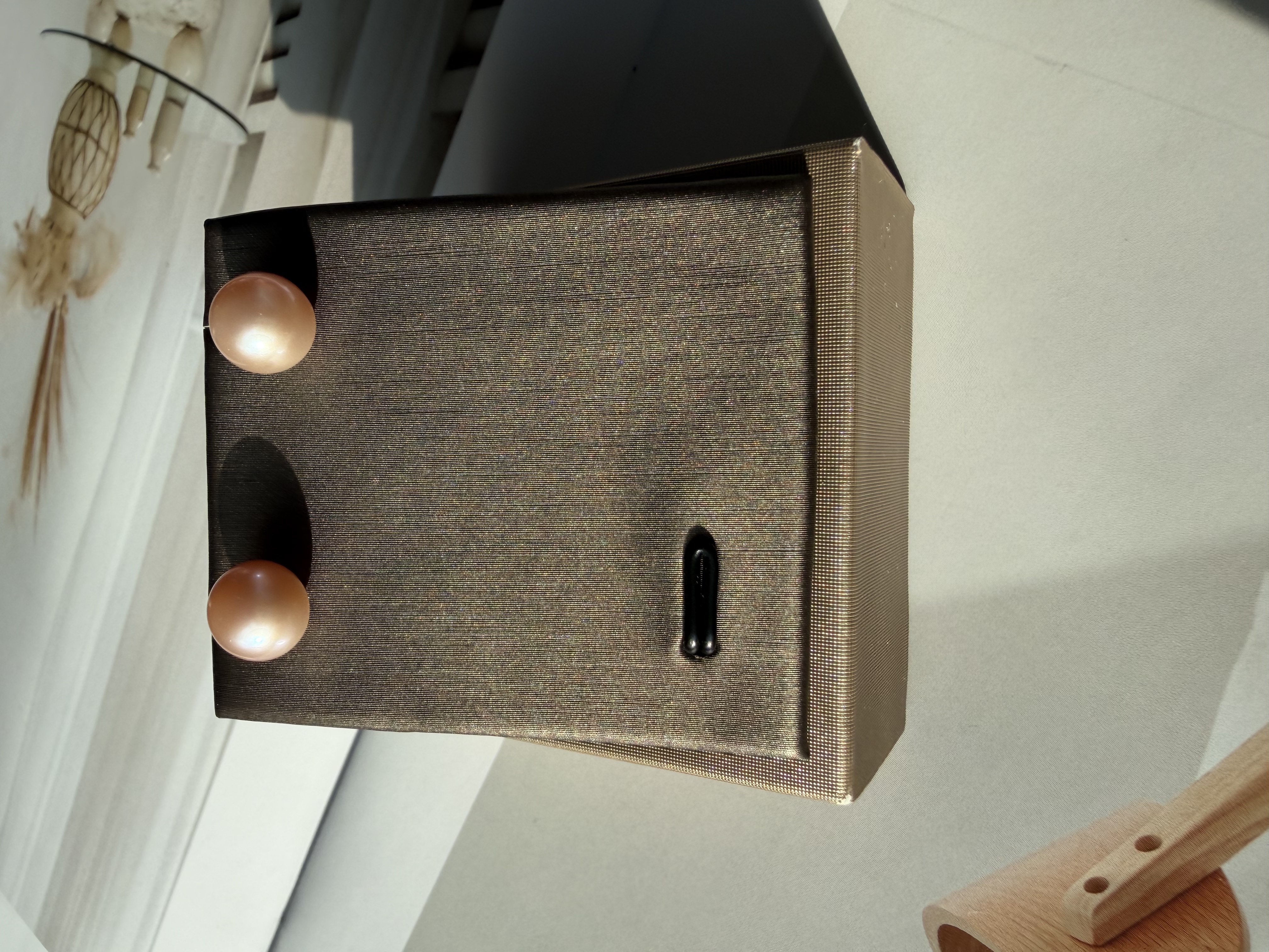 天然淡水珍珠锦鲤色耳钉18K金镶嵌8~9mm气质时尚百搭简约经典粉色