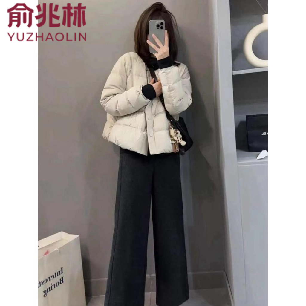 米白色洋气短款羽绒服女款2025秋冬新款轻薄设计感无领小个子外套