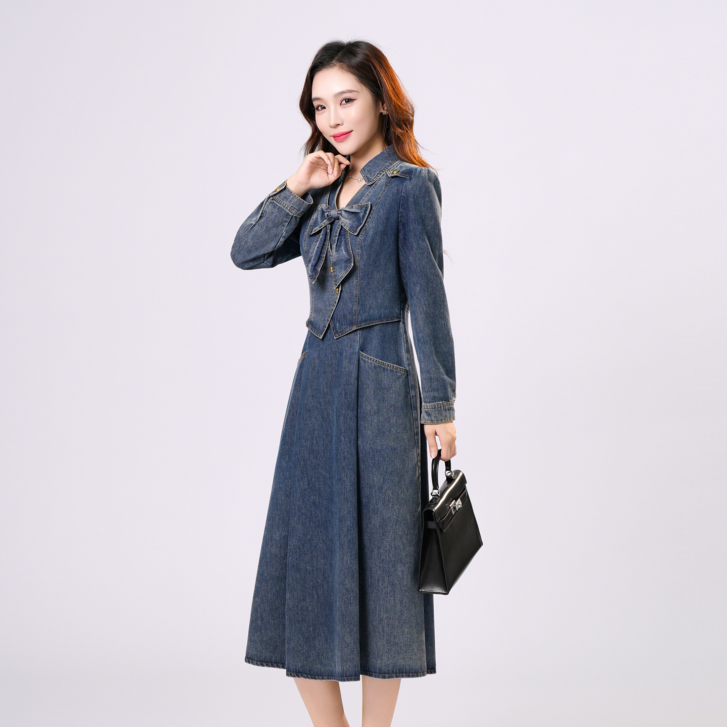 2025新款高端大气精致气质修身法式复古减龄百搭牛仔连衣裙M-4XL