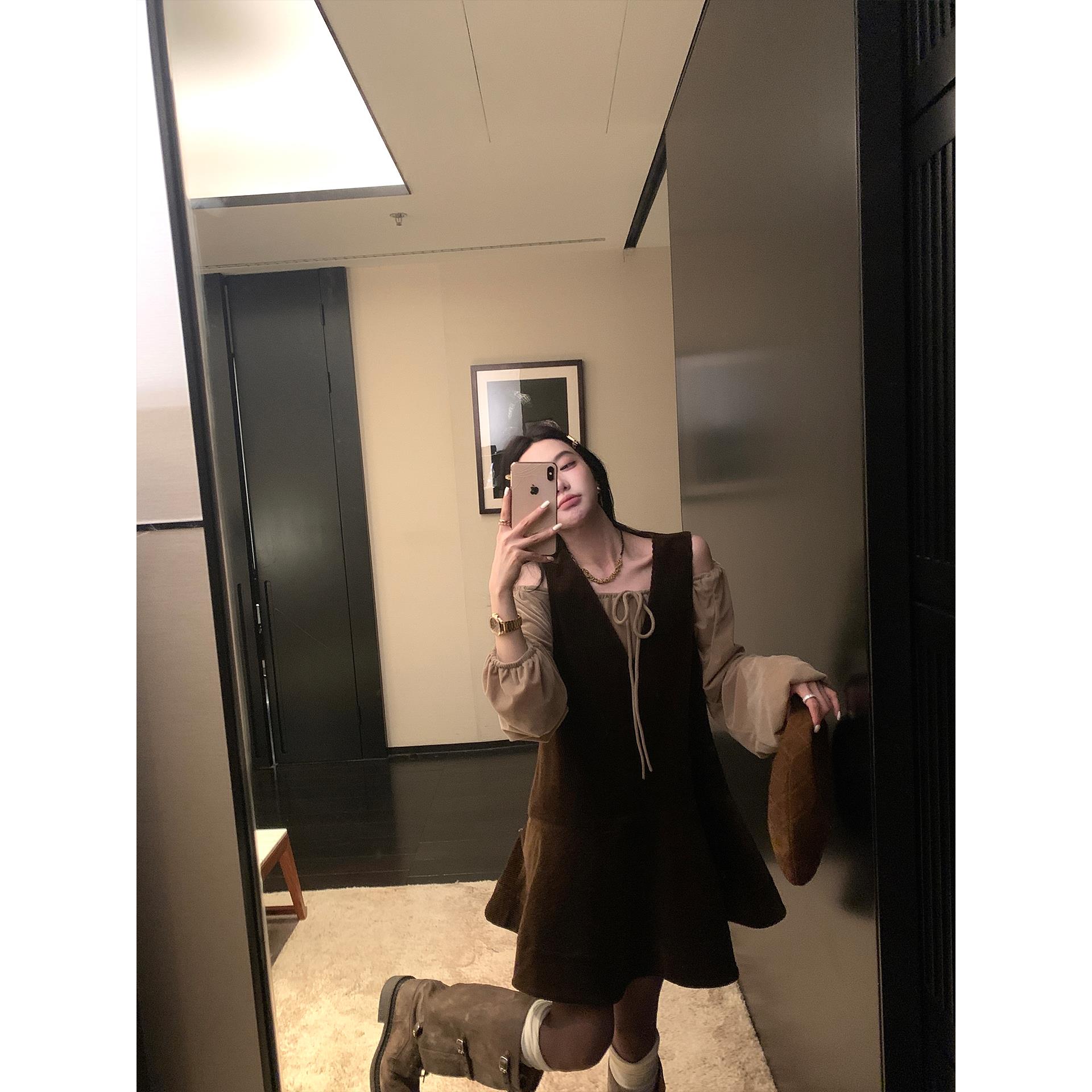 区区欧阳“波恩美术馆”GANN*明星博主同款！VTG灯芯绒背心连衣裙