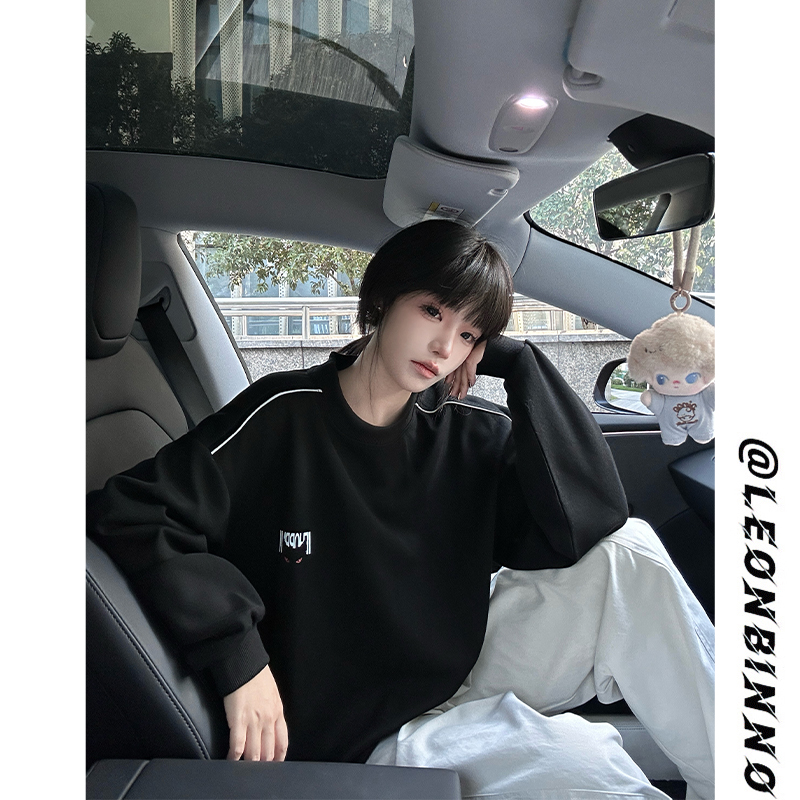 美式设计感圆领卫衣男秋季休闲简约恶魔猫眼字母印花日系长袖T恤