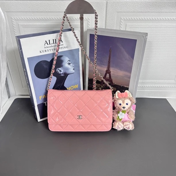 95新 Chanel/香奈儿 95新粉色 woc链条斜挎包