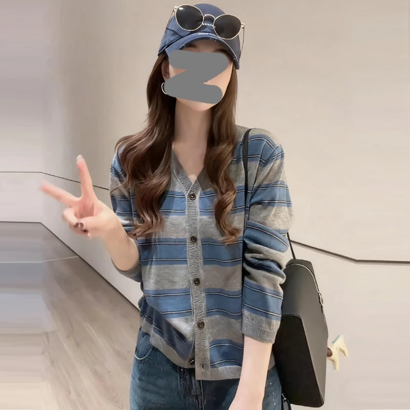 韩系复古条纹v领针织开衫女秋冬新款宽松外穿小个子软糯毛衣外套