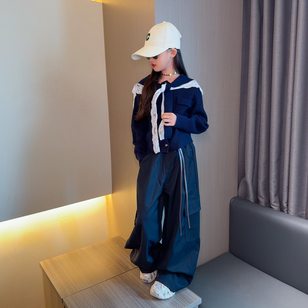 女童红色披肩翻领毛衣2025秋冬新款大童女孩时髦高级感针织上衣