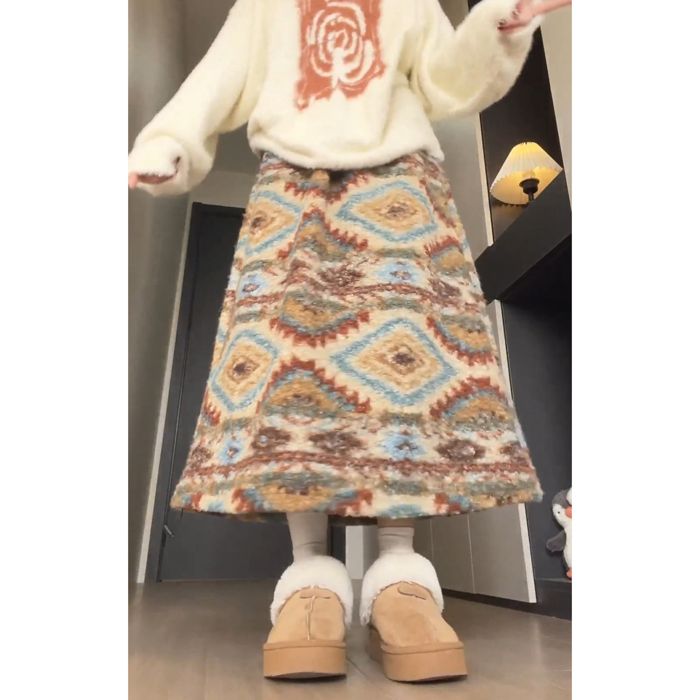 摇粒绒费尔岛半身裙女秋冬加绒加厚高腰紧身慵懒中长款民族风伞裙