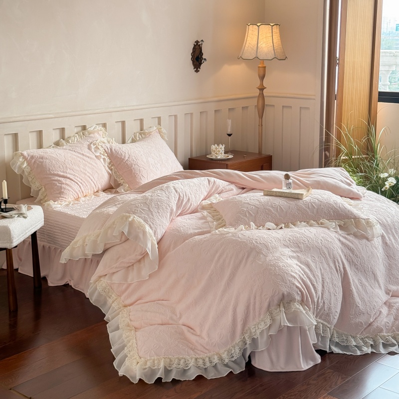 立体雕花婴儿绒夹棉床盖加厚保暖防滑免打理防静电牛奶绒四件套