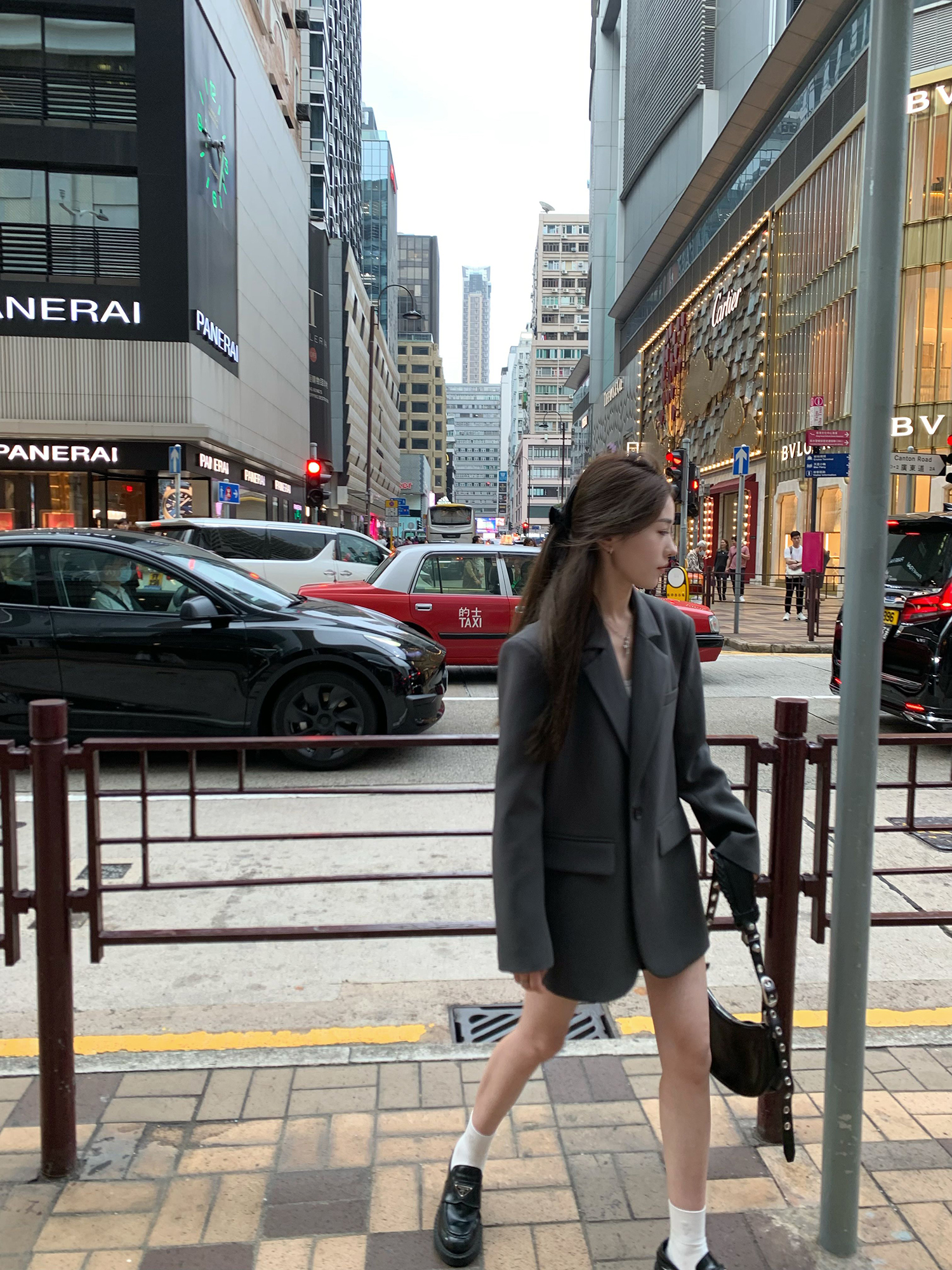 高级感灰色宽松西装外套女2025春秋新款上衣韩版百搭气质休闲西服