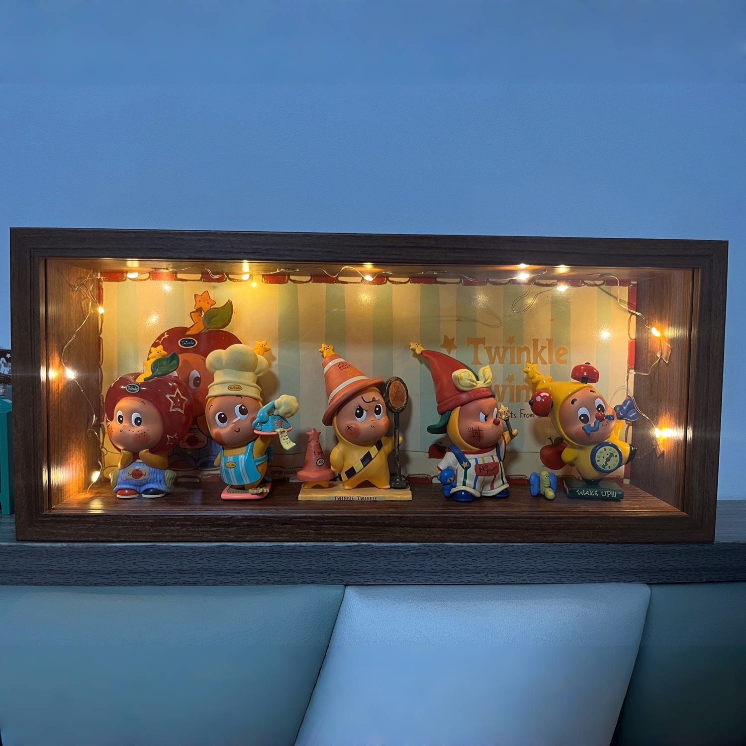 泡泡玛特我们都是星星人系列盲盒收纳展示相框手办相框收纳展示盒