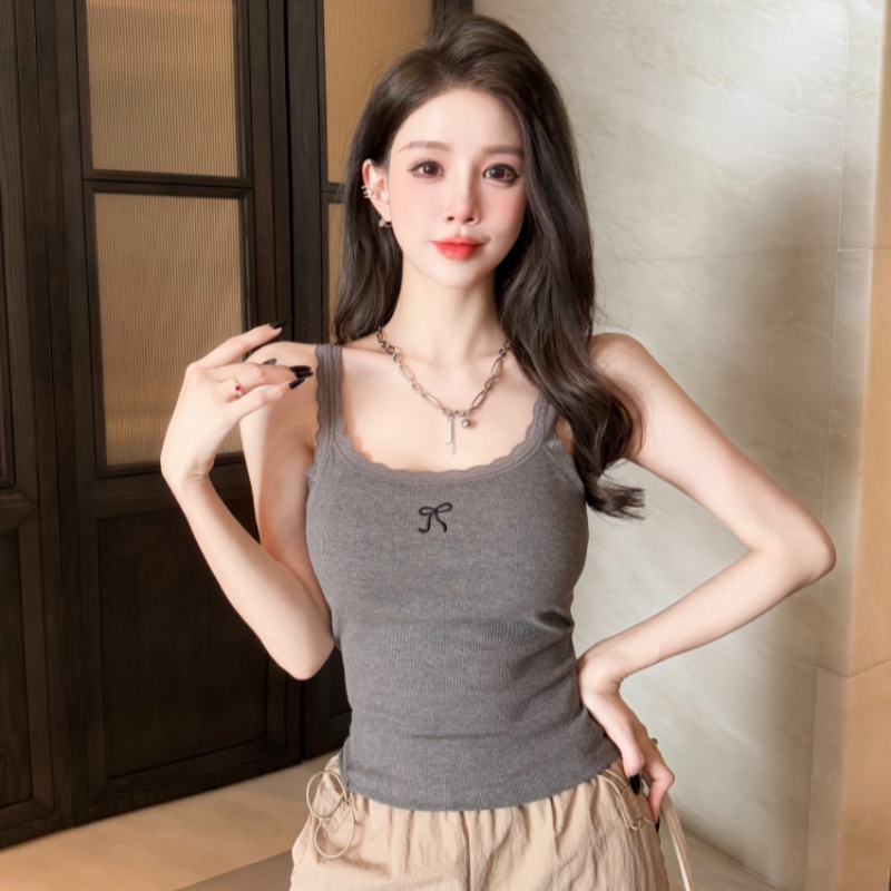 网红爆款刺绣背心蕾丝吊带内搭女可外穿运动瑜伽美背内衣文胸一体