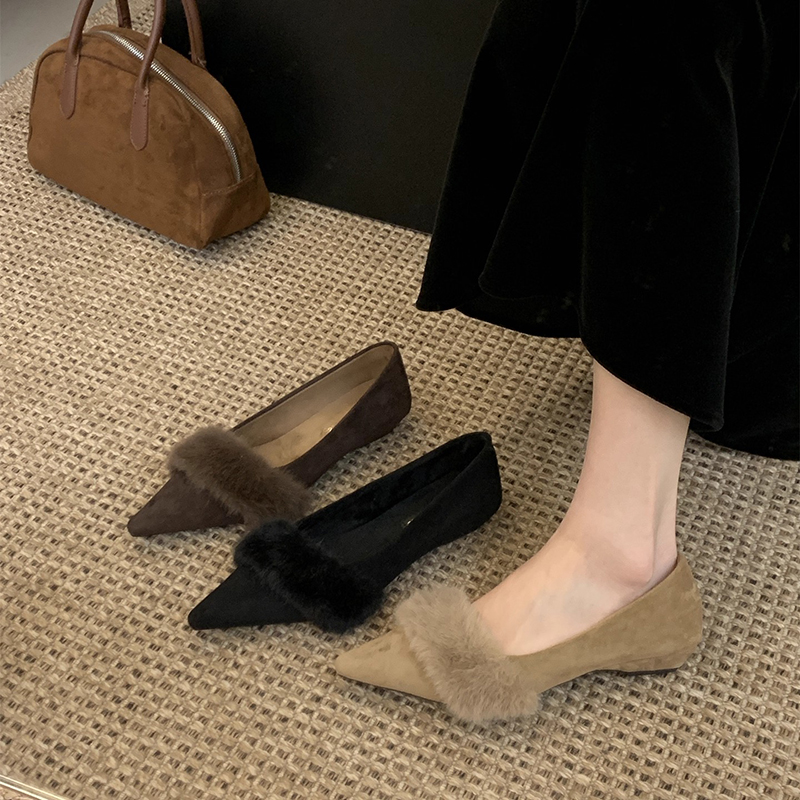 粗跟黑色尖头单鞋女鞋子2025新款秋冬百搭温柔晚晚鞋配裙子毛毛鞋