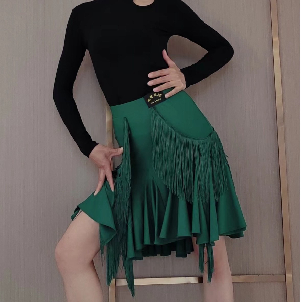 2025新款网红百搭国标舞拉丁舞交谊舞三步踩吉特巴四季款半身