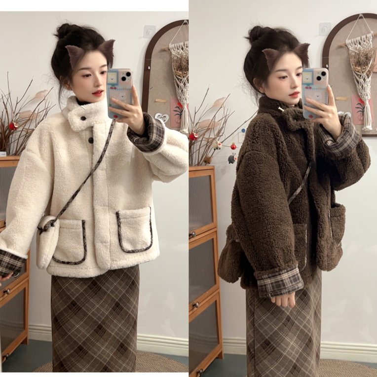 小个子2025秋冬韩系宽松格子拼接撞色立领毛毛短外套带包包956