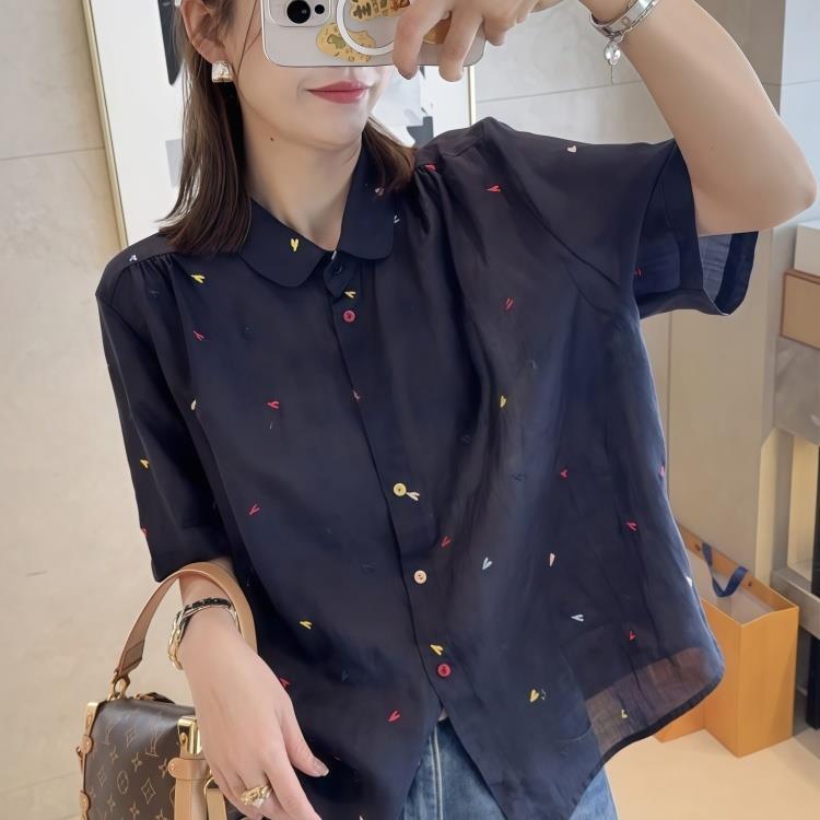 2025夏季新款女士爱心刺绣短袖衬衫宽松轻薄娃娃领气质显瘦上衣服