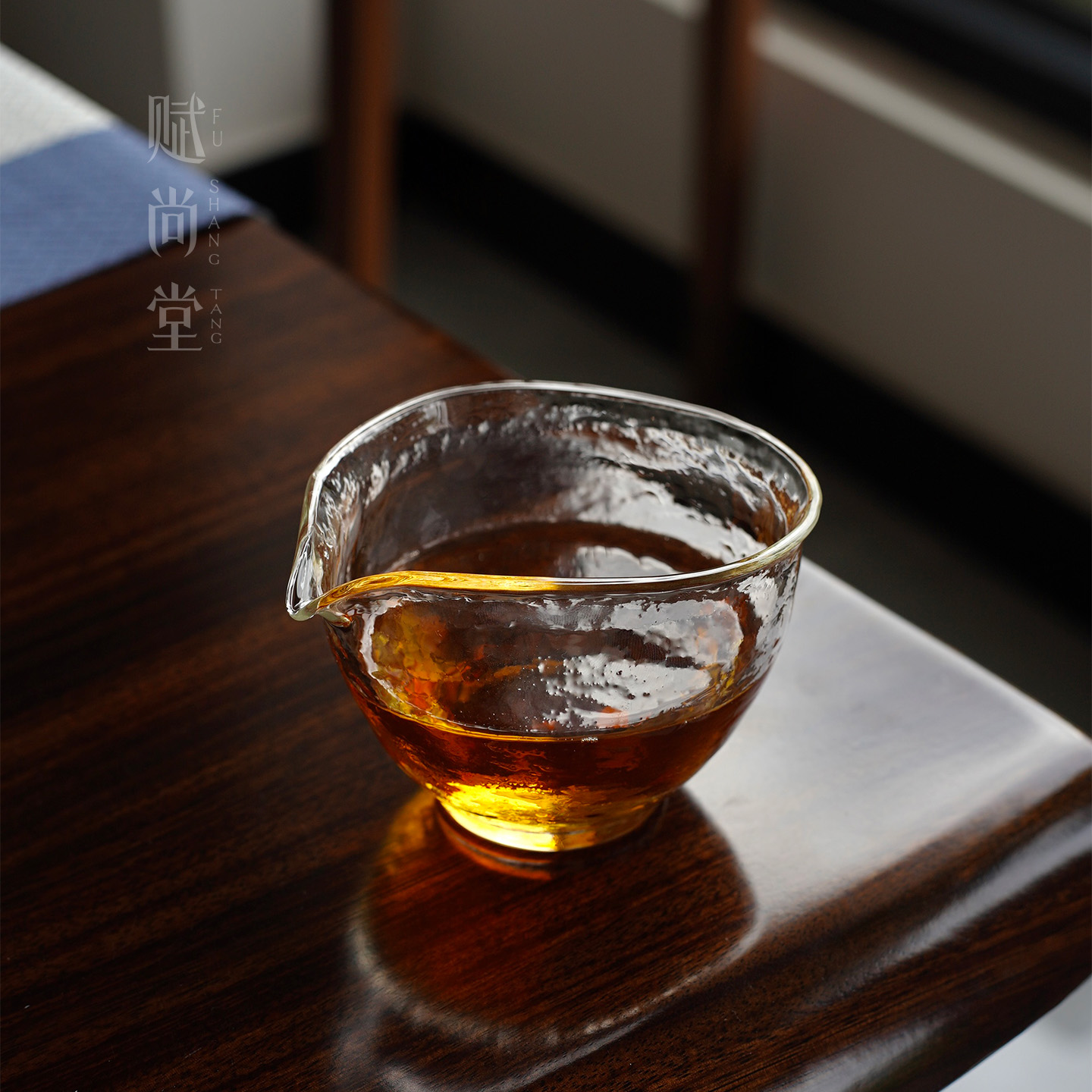 锤纹异形耐热玻璃家用日式防烫公道杯茶具加厚纯手工新款分茶茶道