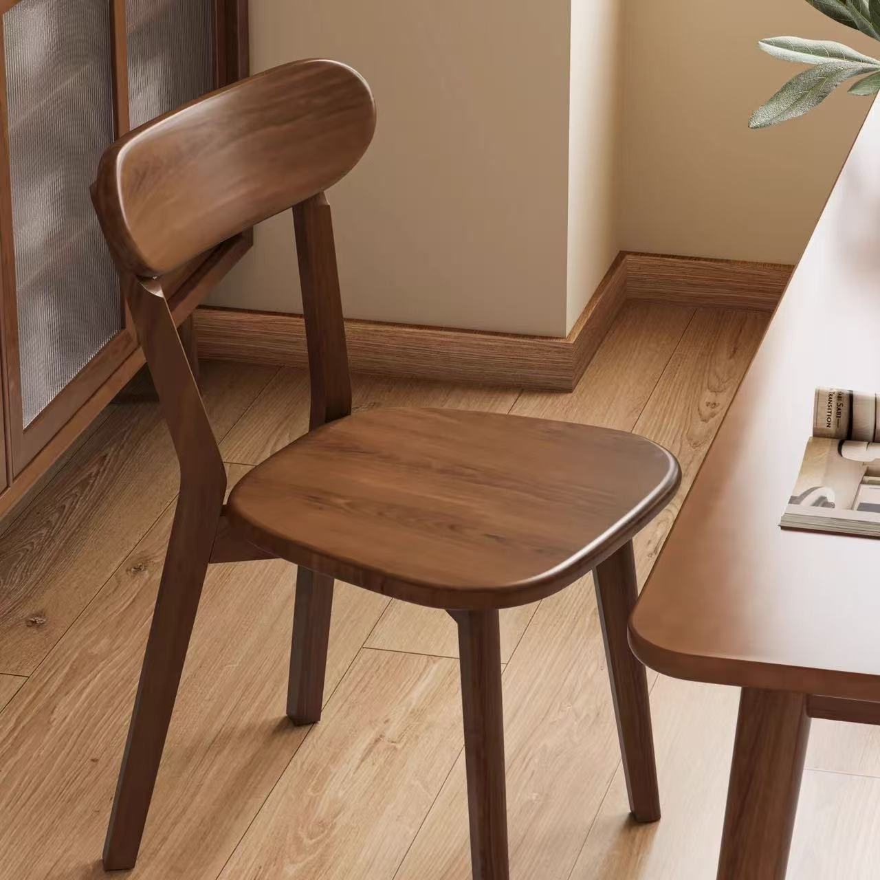 【实木靠背椅子】意式复古家用餐桌椅路易斯凳商用餐厅专用靠背椅子