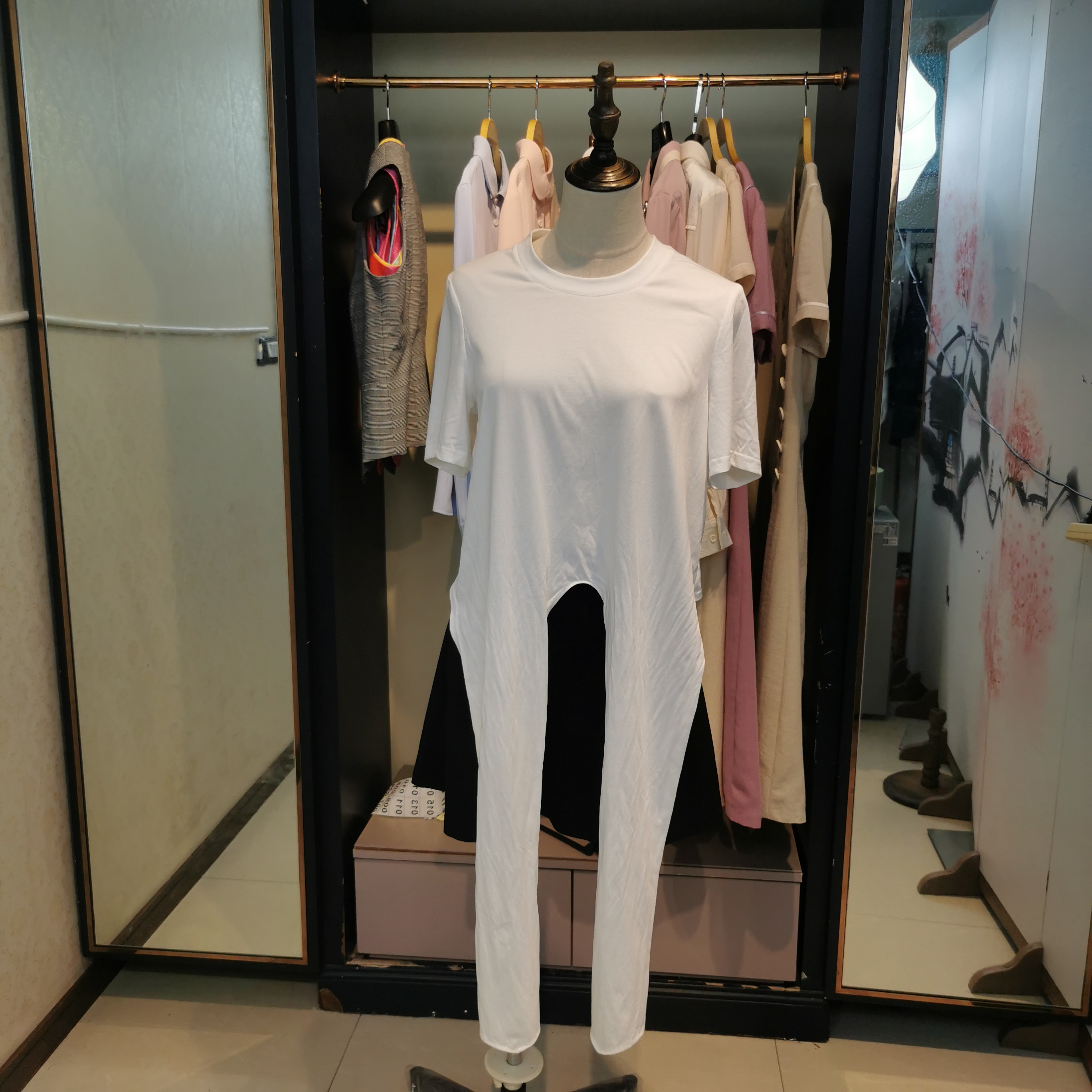 圆领修身型常规短袖绑带短款T恤休闲连体藏族风格