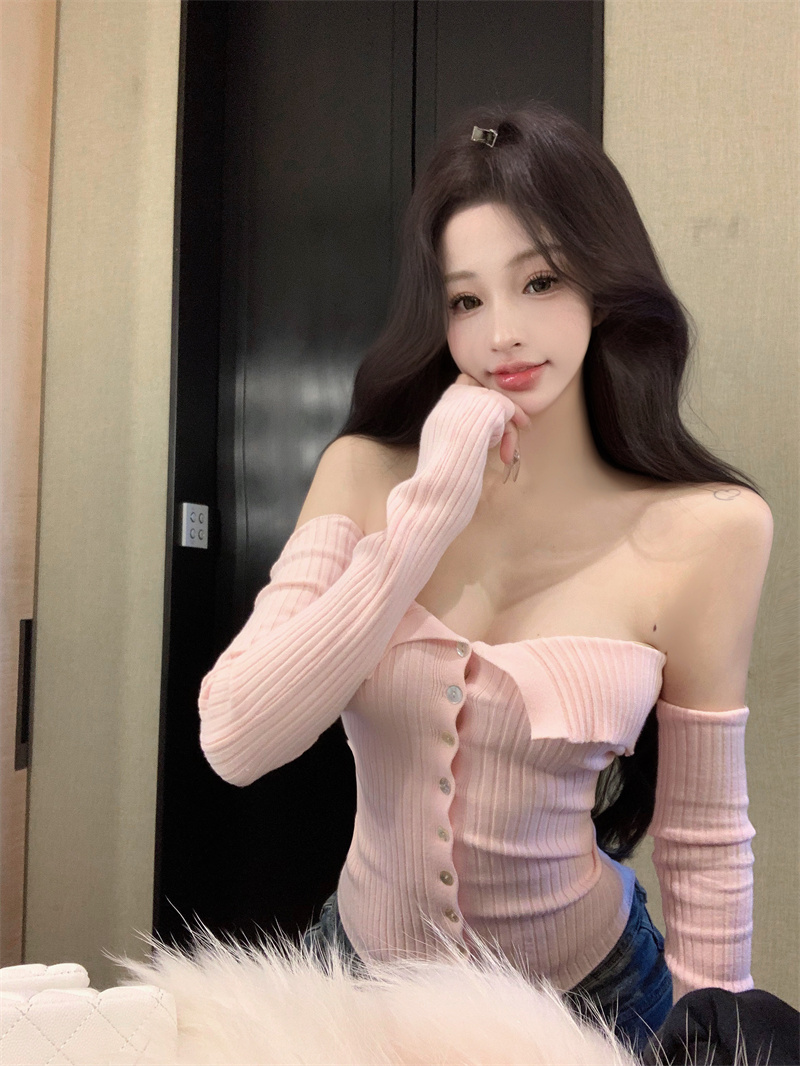 一字肩粉色袖套针织衫女2025秋新款修身纯欲性感短款抹胸露肩上衣