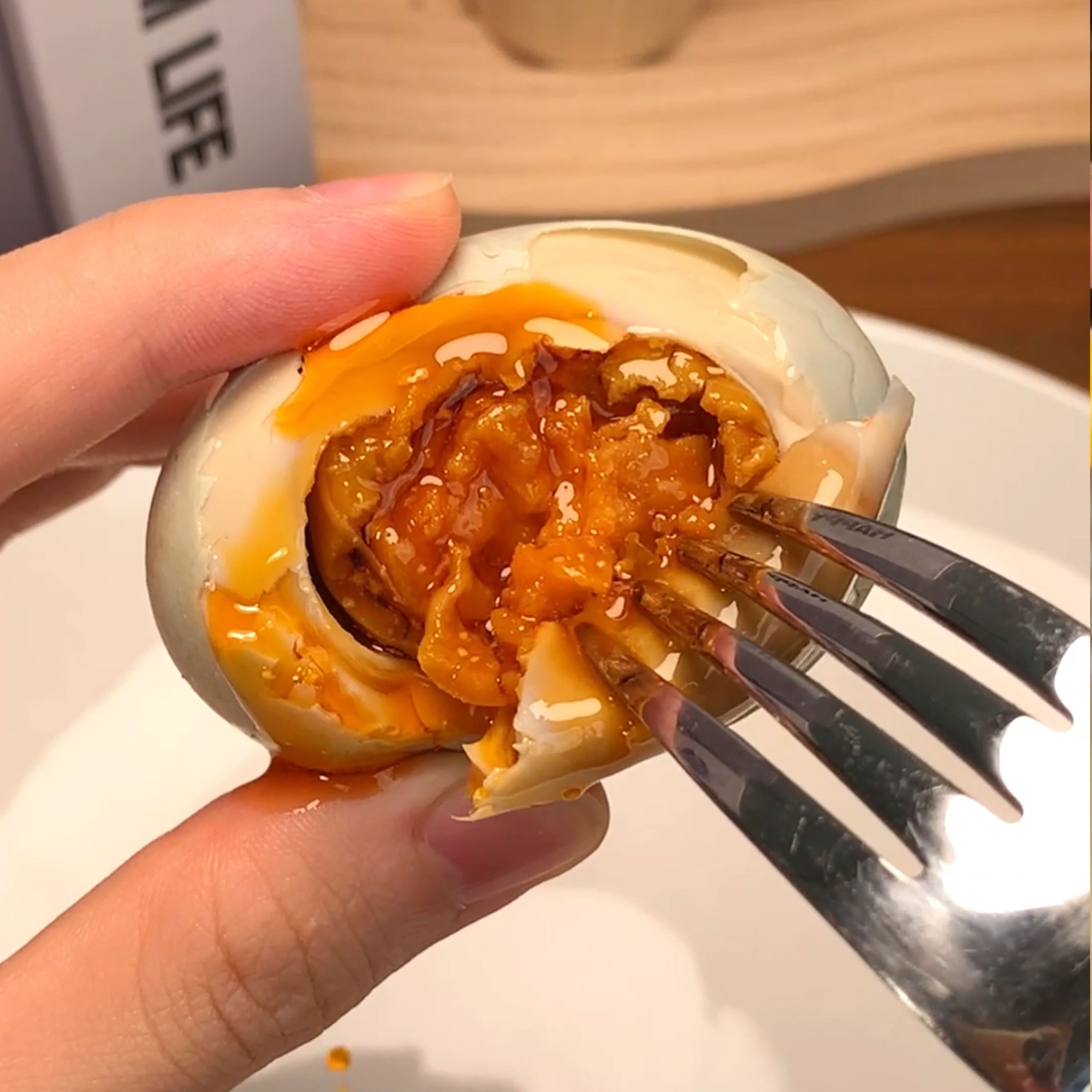 【北海特产】散养海鸭蛋北海红树林咸鸭蛋好吃下饭起砂流油软糯咸香