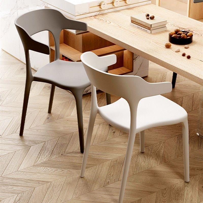 椅子简约家用餐椅结实牛角靠背椅凳子现代书ins桌椅休闲 新款塑料