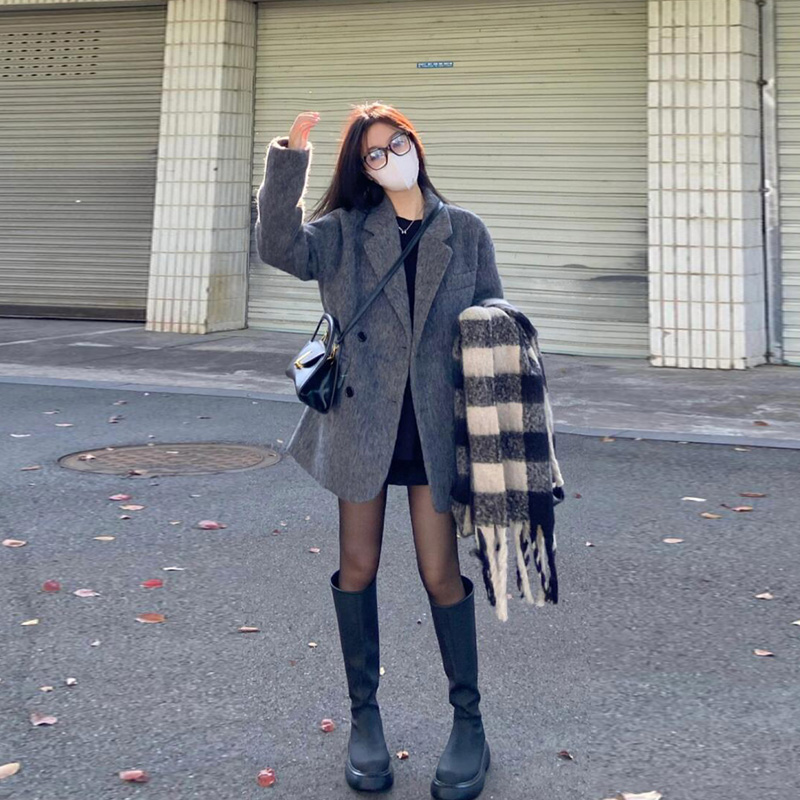 灰色毛呢外套女短款小个子2025秋冬季加棉加厚高级感西装呢子大衣